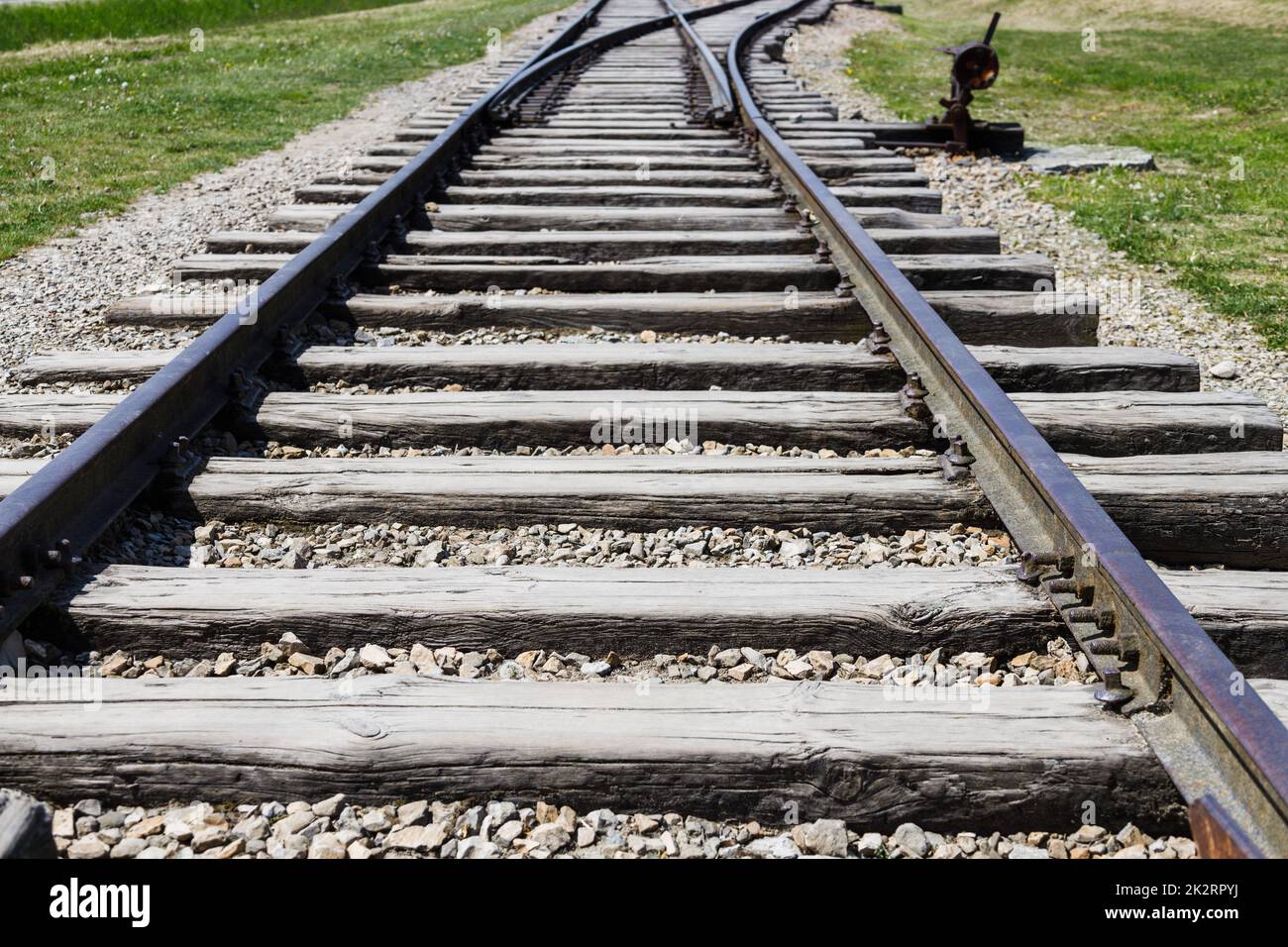 Stabiler Zugang mit Gleisen zum Konzentrationslager Auschwitz-Birkenau Stockfoto