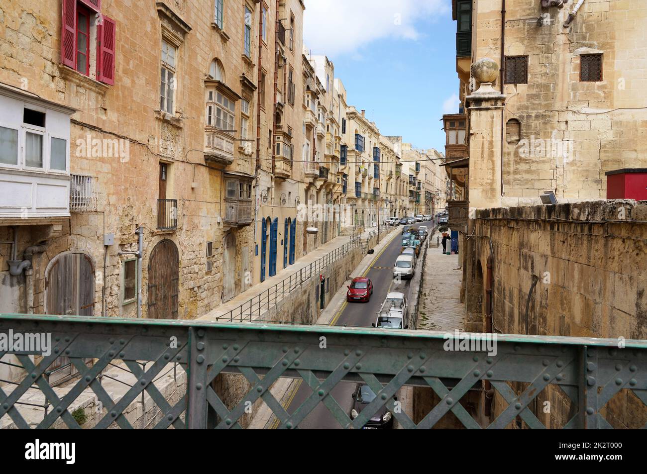 Blick auf die Altstadt von Valletta von der Eisenbrücke, Malta Stockfoto