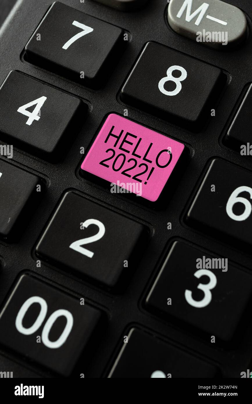 Konzeptionelle Bildunterschrift Hallo 2022. Konzeptionelles Foto in der Hoffnung auf eine Größe für das kommende neue Jahr -48671 passieren Stockfoto
