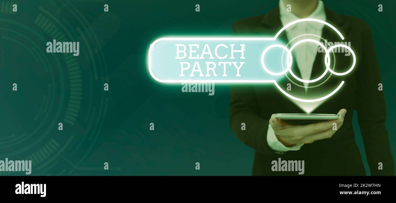 Schild mit Strandparty. Ein Wort, das auf kleinen oder großen Festivals geschrieben wurde, die am Meer stattfinden und normalerweise einen Bikini-Geschäftsmann im Anzug tragen, der eine offene Hand hält und so erfolgreiche Teamarbeit symbolisiert. Stockfoto