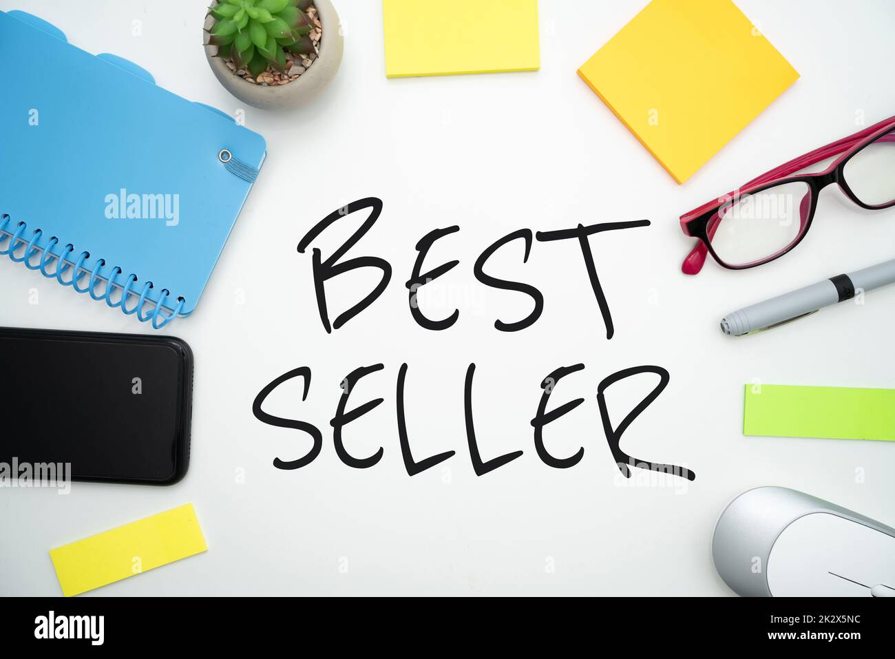 Inspiration mit dem Schild „Bestseller“. Business Concept Book oder ein anderes Produkt, das in sehr großer Zahl verkauft blitzschnelle Büromaterialien für Schulen, Lehrersammlungen, Schreibwerkzeuge Stockfoto