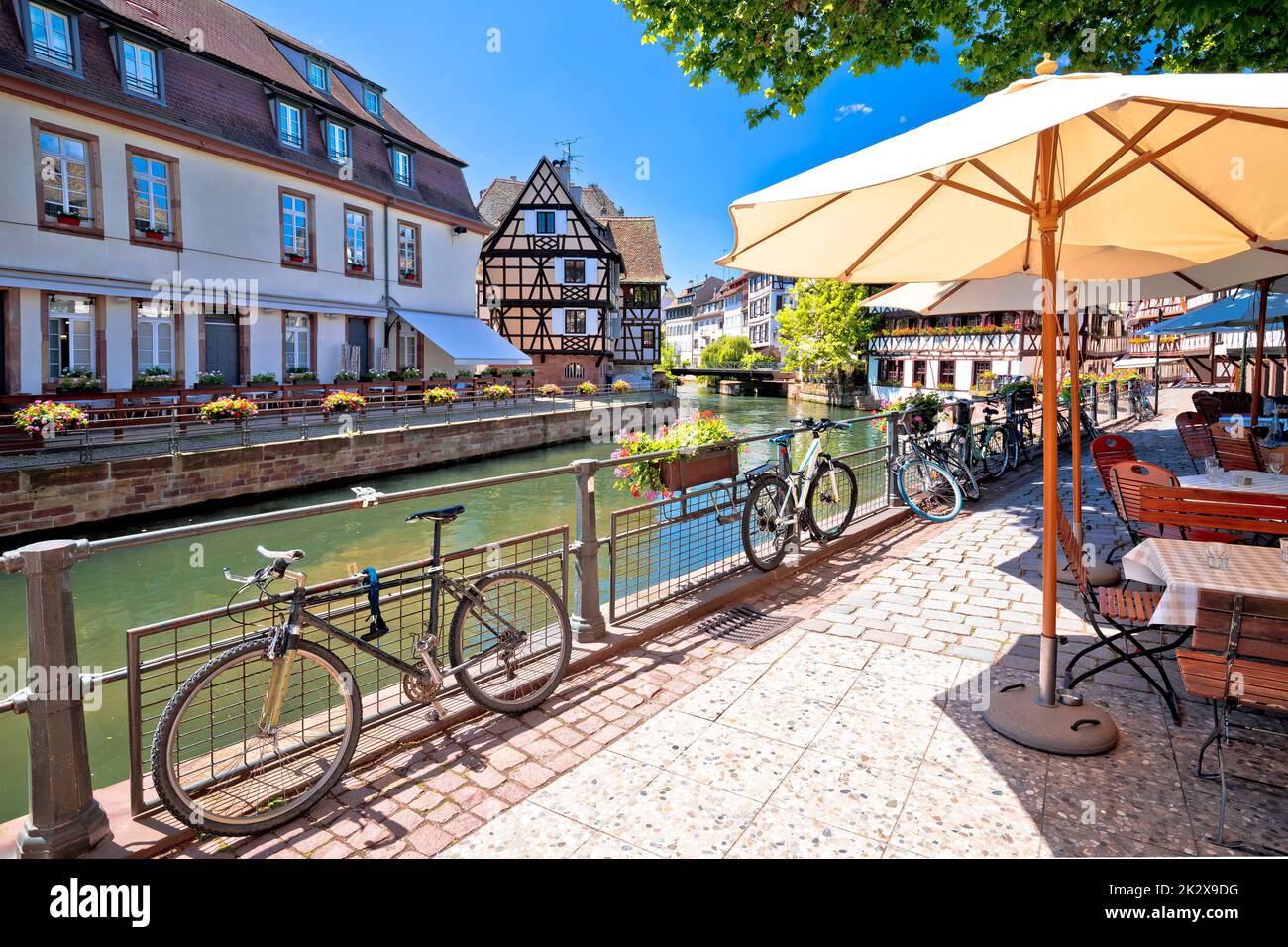 Stadt Straßburger Kanal und historische Architektur in historischen kleinen französischen Vierteln Stockfoto