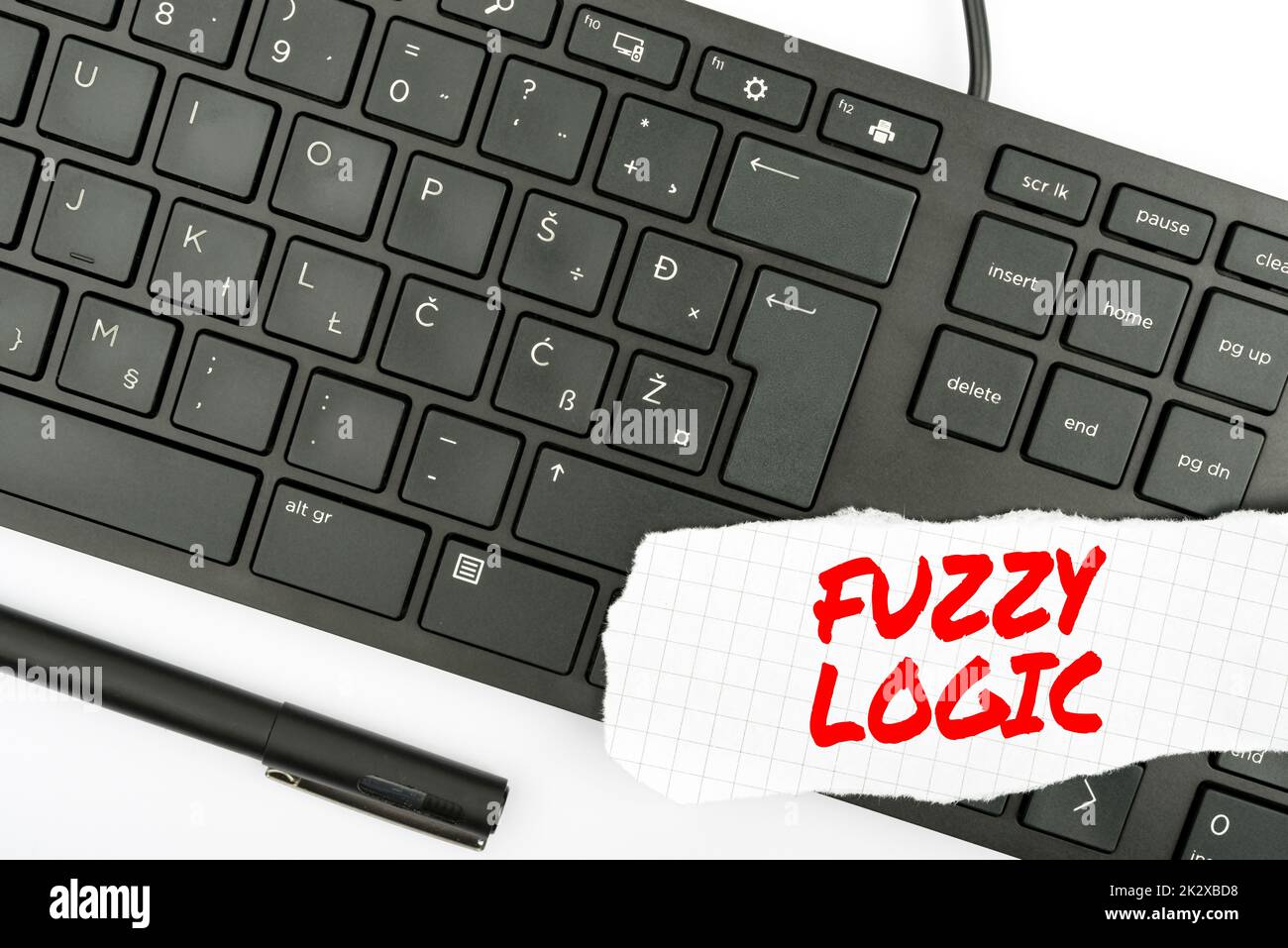 Handgeschriebenes Schild Fuzzy Logic. Unternehmensübersicht prüft auf Verschmutzungs- und Fettmenge von Seife und Wasser Computertastatur und Symbol.Informationsmedium für Kommunikation. Stockfoto