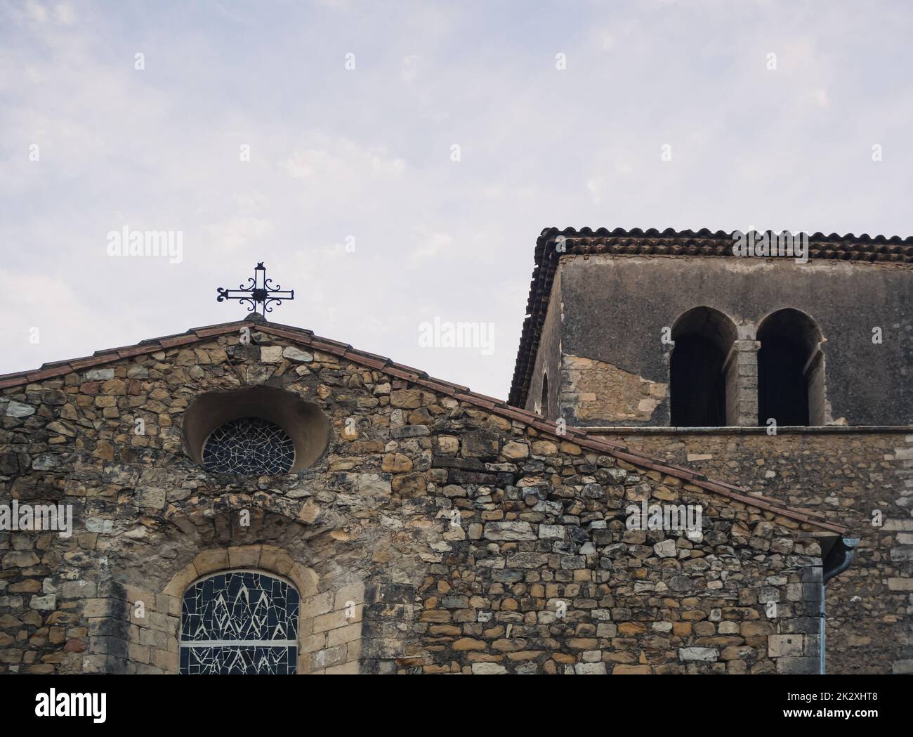 Die Kapelle Sainte-Foy de Mirande befindet sich in Mirande, im Département Drôme in Frankreich. Stockfoto