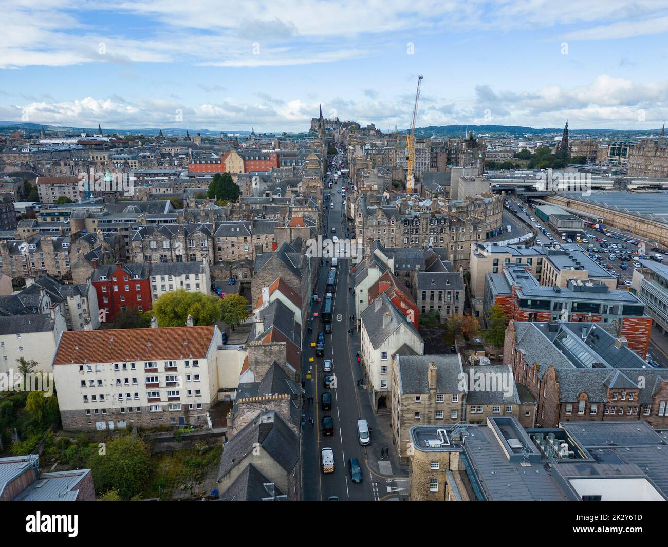 Luftaufnahme der Royal Mile bei Canongate in Edinburgh, Schottland, Großbritannien Stockfoto
