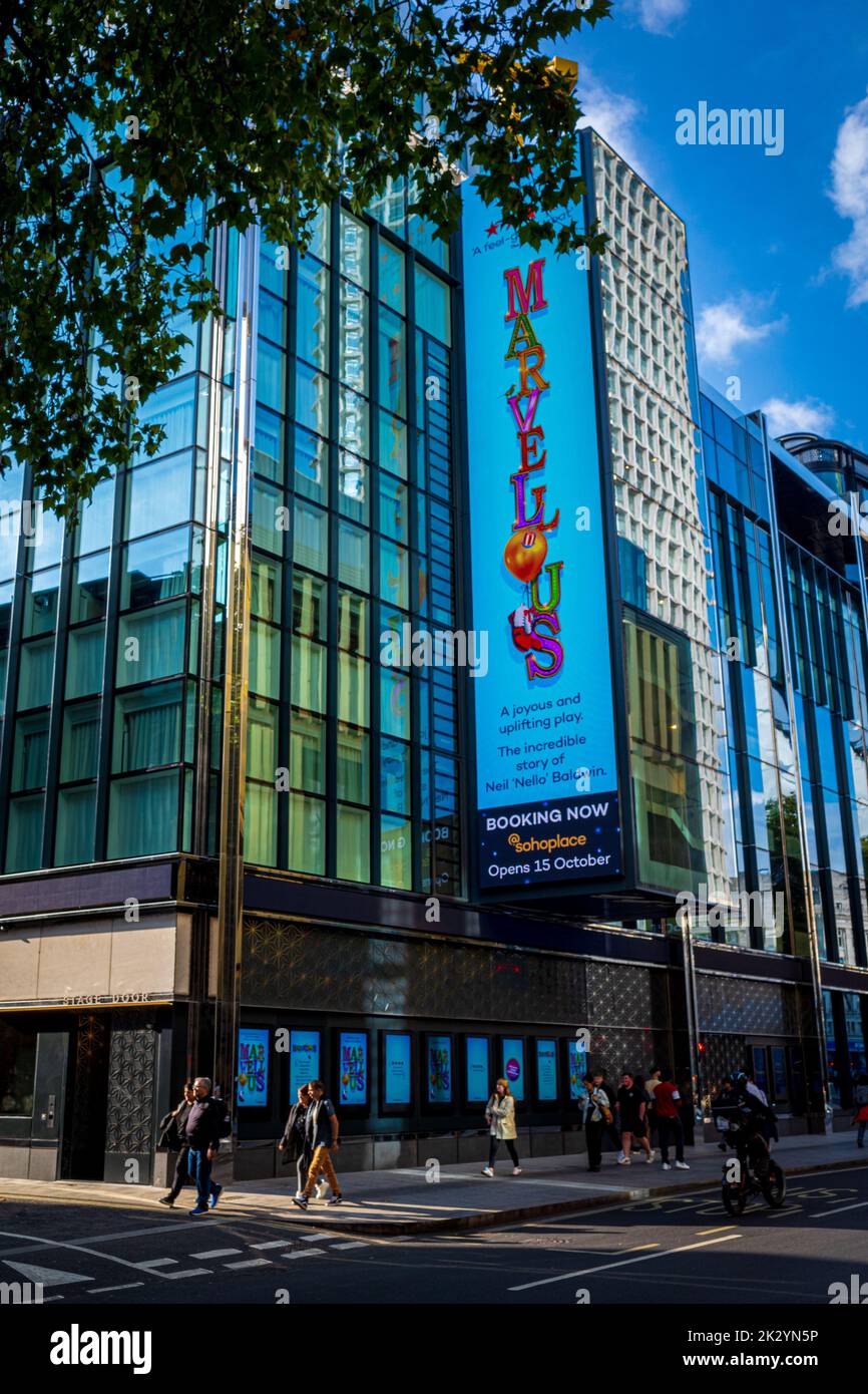 Sohoplace Soho Place Theatre London - brandneues 40.000 @großes, 5-stöckiges Theater, Eröffnung 2022. Architekt Simon Allford. Stockfoto