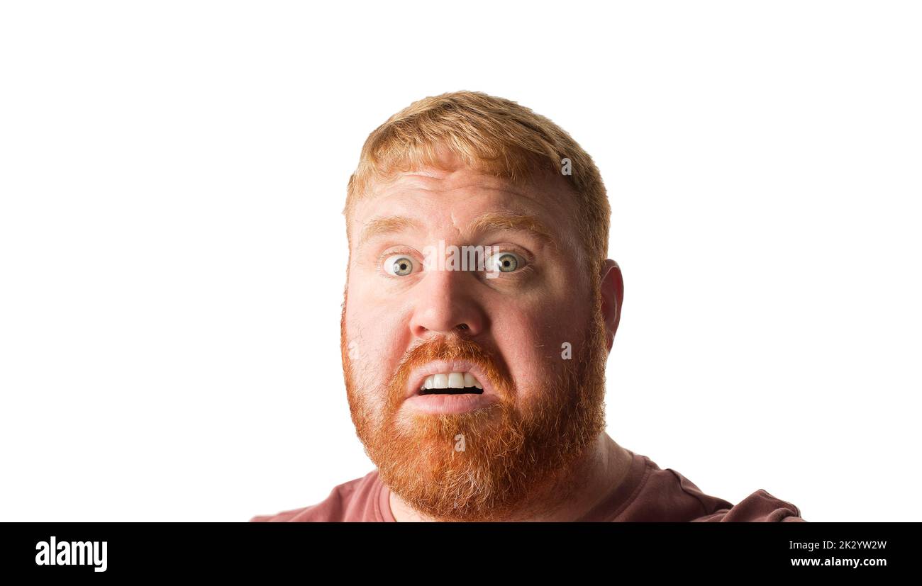 Erschrocken und schockiert aussehender Mann auf weißem Hintergrund. Stockfoto