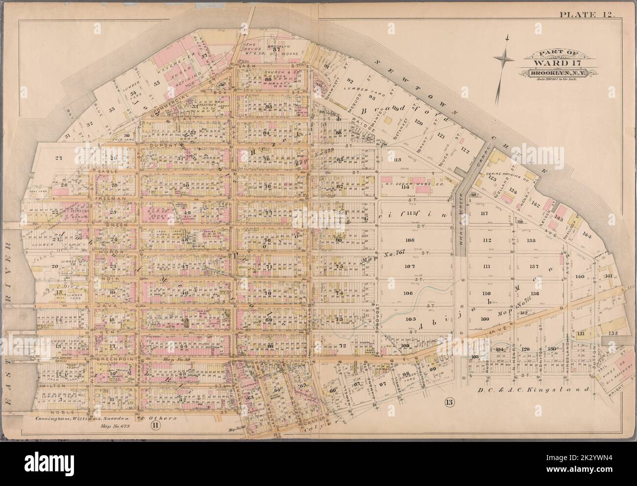 Kartografisch, Karten. 1886. Lionel Pincus und Prinzessin Firyal Map Division. Brooklyn (New York, N.Y.), Immobilien , New York (Bundesstaat) , New York Plate 12: Begrenzt durch Commercial Street (Newtown Creek), Ash Street, Paidge Avenue, Sutton Street, Calyer Street, Manhattan Avenue, Noble Street, West Street, Dupont Street und Franklin Street. Platte 12: Teil der Abteilung 17. Brooklyn, N.Y. Stockfoto