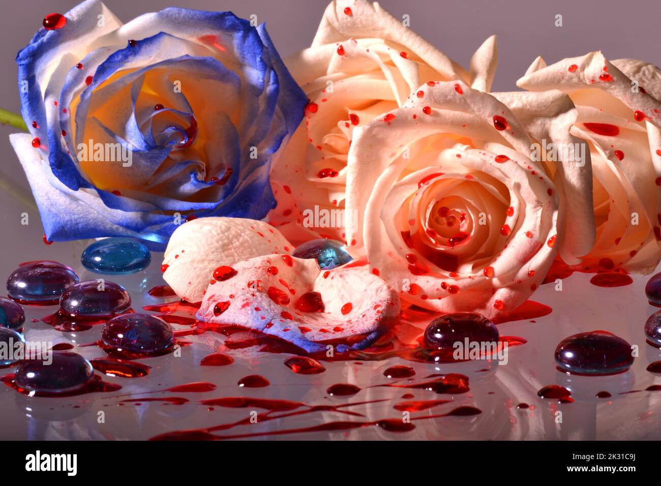 Studio Fake Blood Flowers Stockfoto
