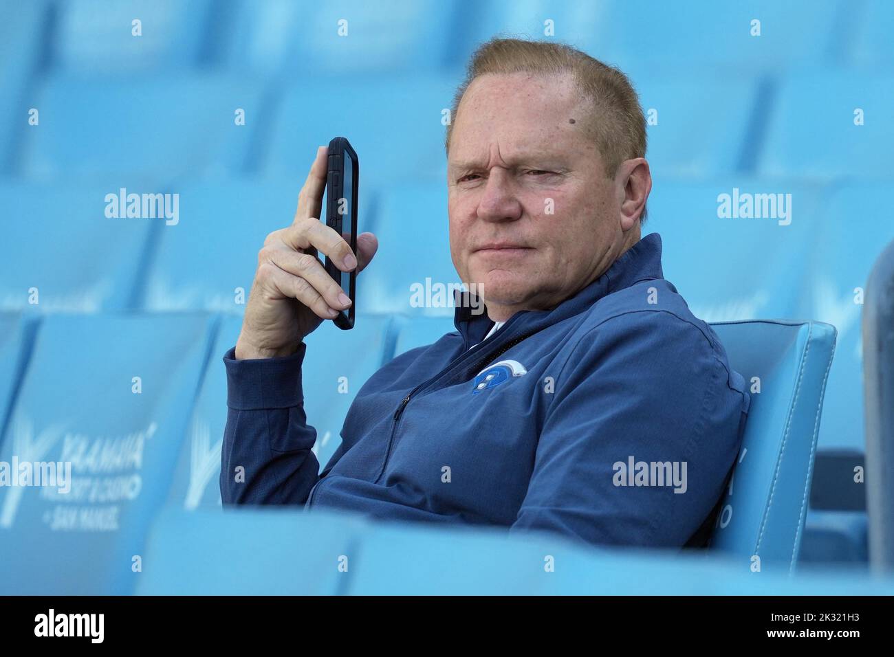 Der Sportagent Scott Boras besucht ein MLB-Baseballspiel zwischen den St. Louis Cardinals und den Los Angeles Dodgers am Freitag, 23. September 2022 in Los Angeles. Stockfoto