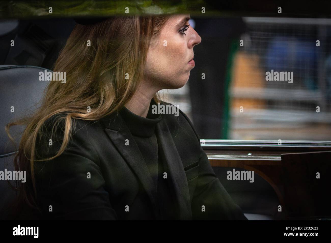 Prinzessin Beatrice, Trauerzug von Königin Elizabeth II. In London am 22. September 2022 England, Vereinigtes Königreich Stockfoto