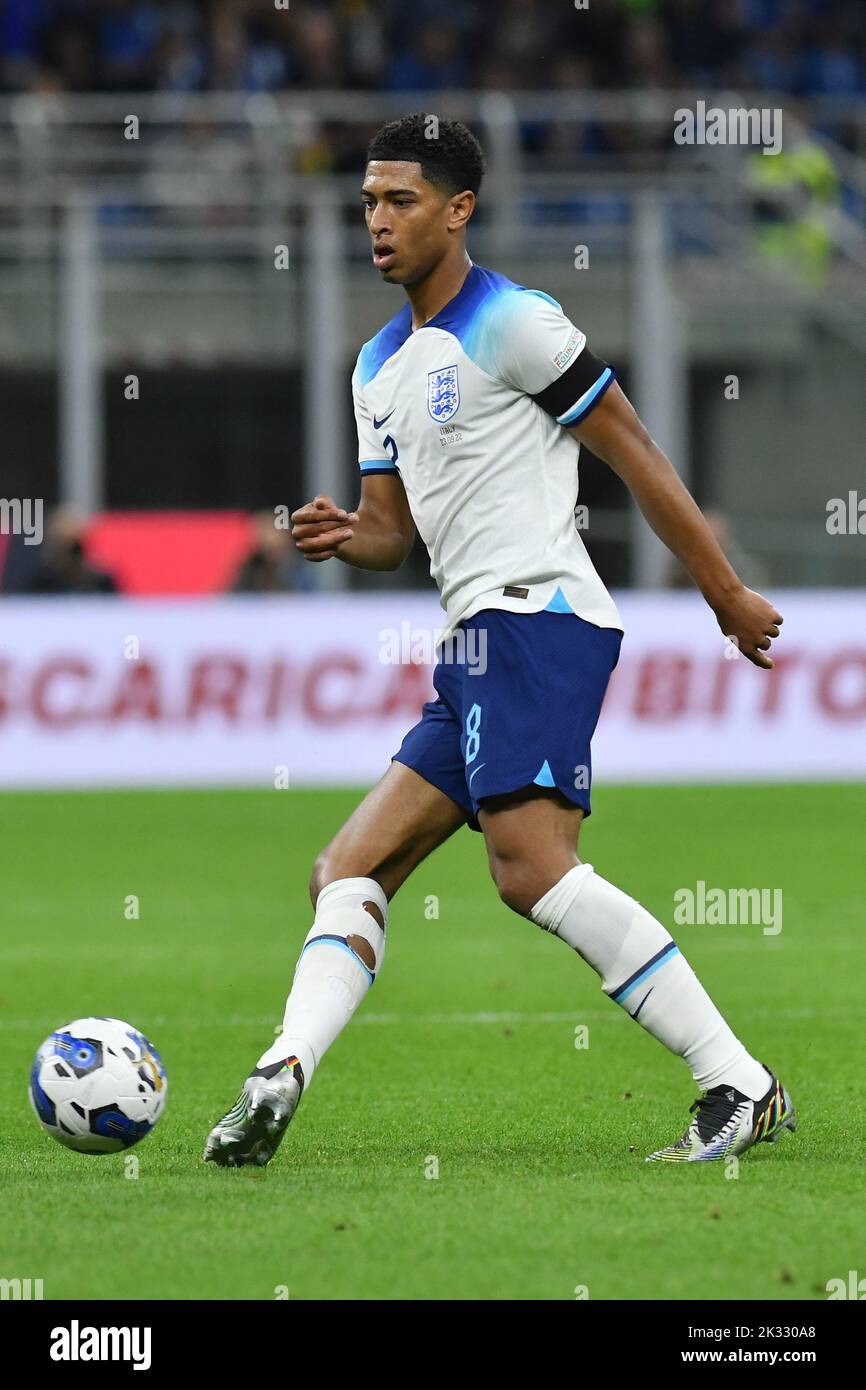 Mailand, Italien. 23. September 2022. Jude Bellingham aus England während des Spiels der Europäischen Nationenliga 2022 in Mailand, Italien, 23.. September 2022 (Foto: AllShotLive/ Credit: SIPA USA/Alamy Live News Stockfoto