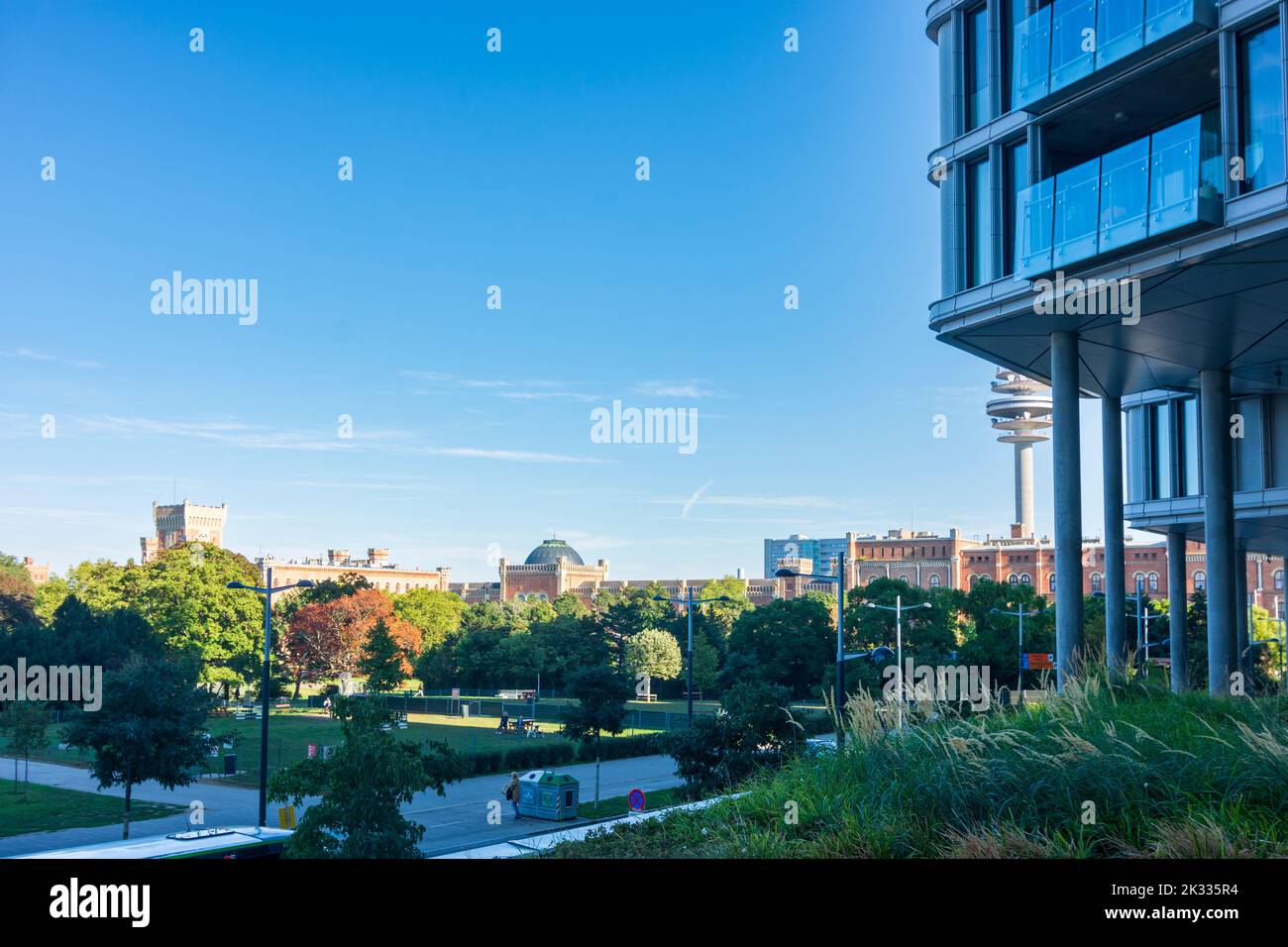 Wien, Wien: Appartementhäuser 'Parkapartments am Belvedere', Blick auf das Arsenal im Jahr 03. Landstraße, Wien, Österreich Stockfoto