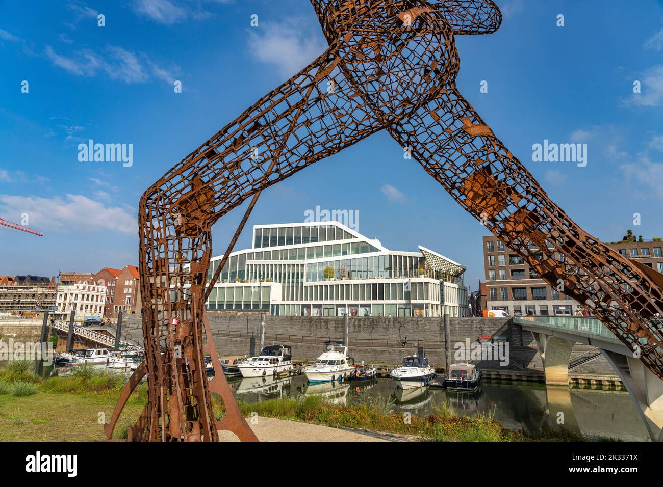 Friedliche Krieger Vreedzame Krijger, Maasboulevard und Stadthafen in