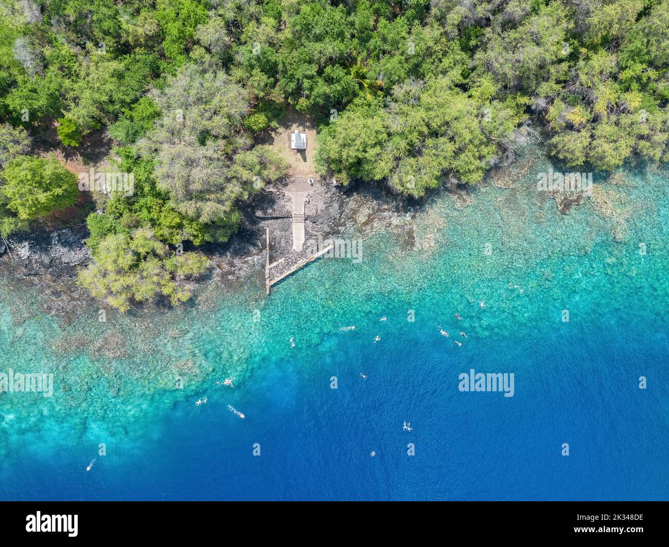 Luftaufnahme des Captain James Cook Monument, Captain Cook Monument Trail, Kealakekua Bay State Historical Park, Big Island, Hawaii, USA, Norden Stockfoto