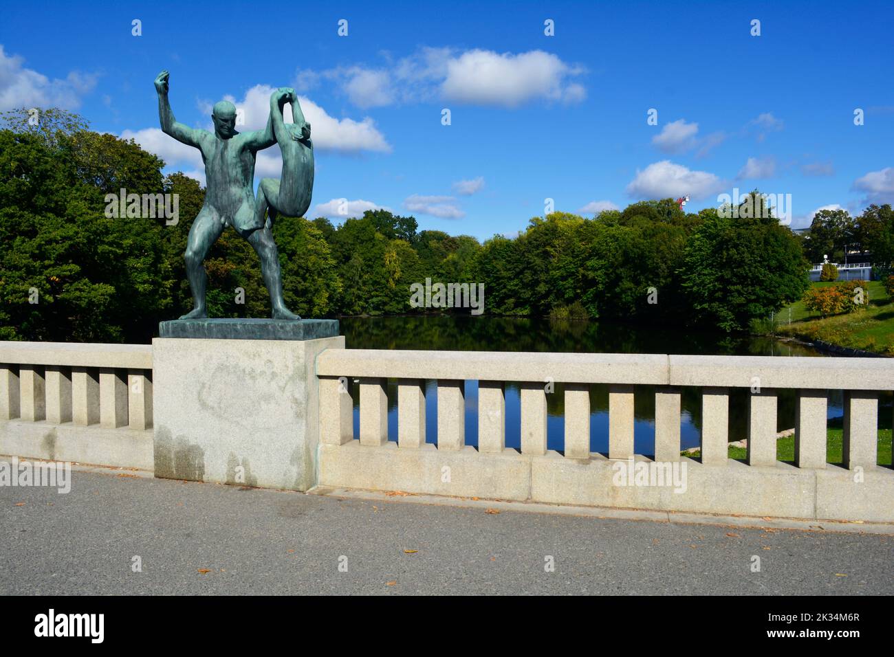 Oslo, Norwegen, September 2022: Frogner Park, ein Park voller Skulpturen des norwegischen Bildhauers Gustav Vigeland. Stockfoto