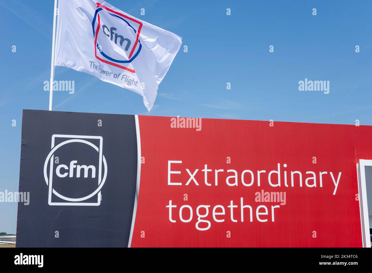 CFM International Chalet auf der Farnborough International Airshow 2022. Joint Venture zwischen GE Aviation und Safran Aircraft Engines (ehemals Snecma) Stockfoto