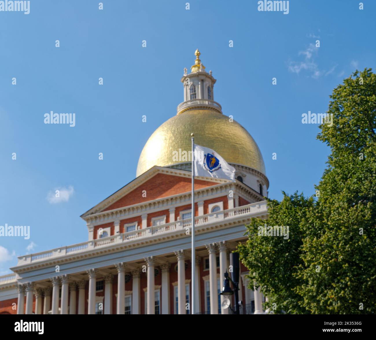 Massachusetts Flagge von State House in Boston Stockfoto