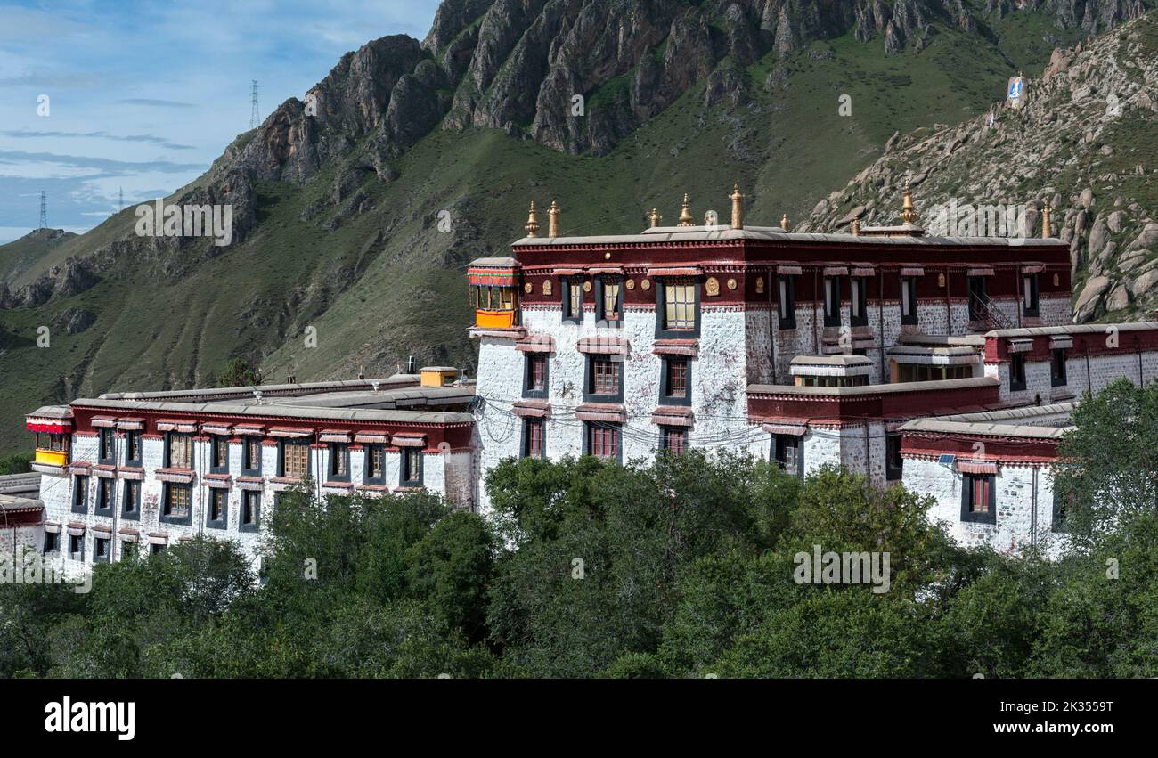 Drepung ist das größte aller tibetischen Klöster und befindet sich auf dem Gambo Utse Berg, am Fuße des Mount Gephel. Tibet Stockfoto