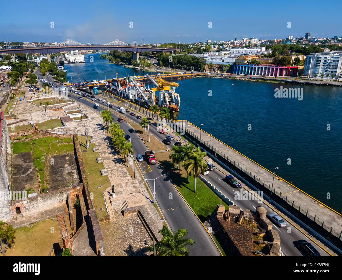 Wunderschöne Luftaufnahme des Alcazar Plaza und des Spanish plaza in Santo Domingo - Dominikanische Republik Stockfoto