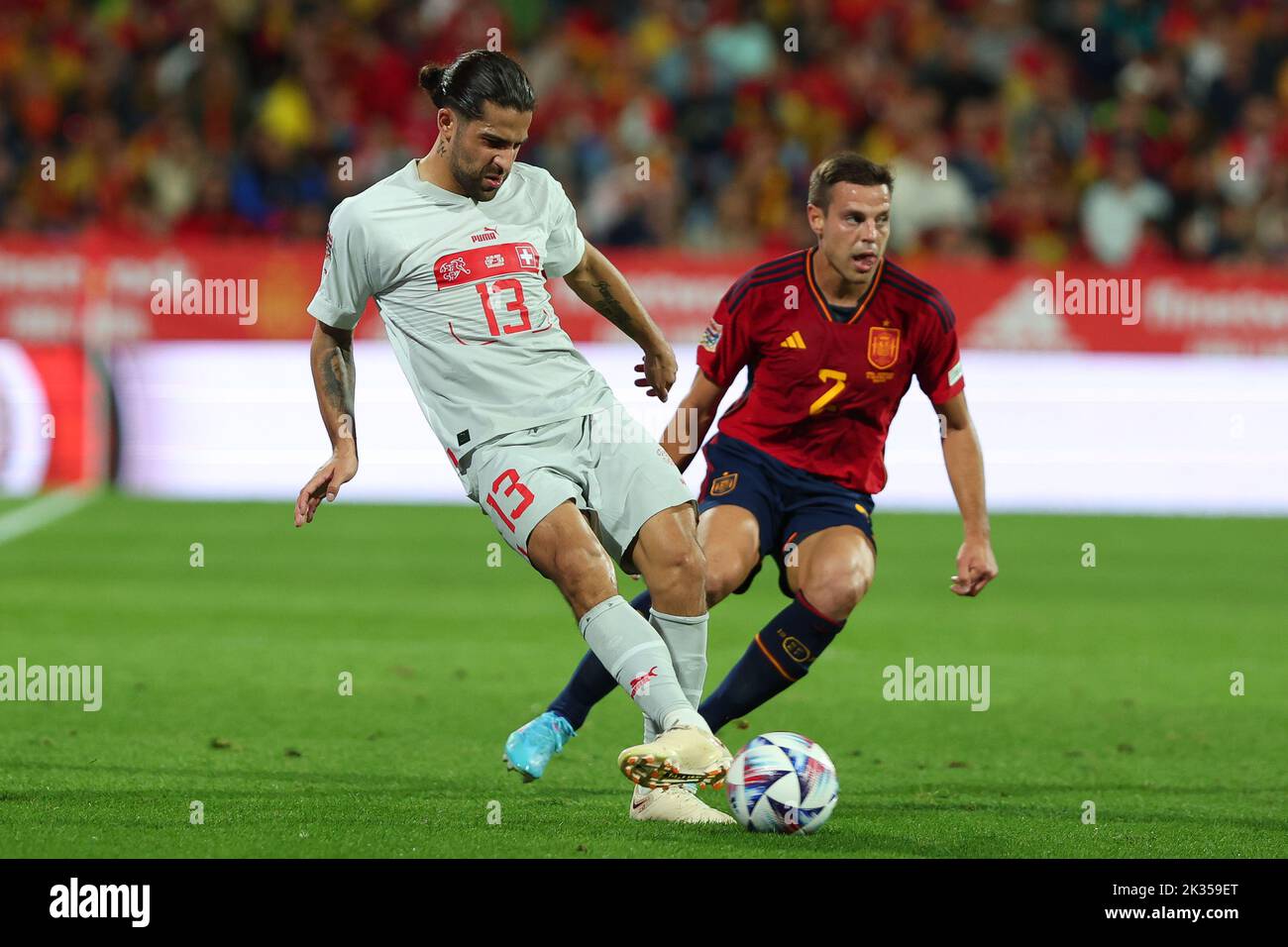 Ricardo Rodriguez aus der Schweiz im Einsatz während der UEFA Nations League Ein Spiel der Gruppe 2 zwischen Spanien und der Schweiz in La Romareda am 24. September 2022 in Zaragoza, Spanien Stockfoto