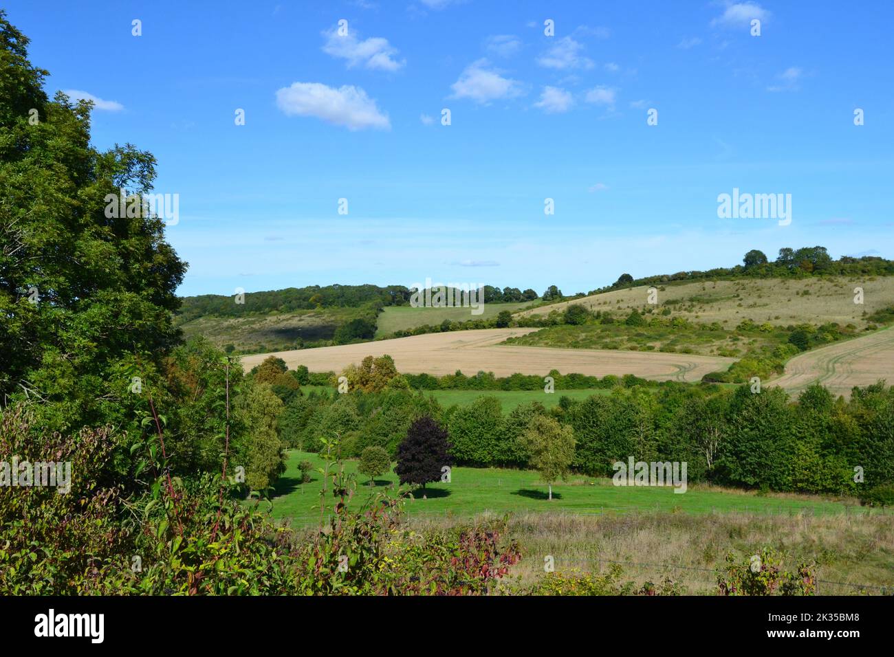 Ende des Sommers im Westen von Kent bei Eynsford am Percy Pilcher Memorial in einem geheimen Tal östlich des Darent Valley. Pilcher war ein früher Pilot Stockfoto