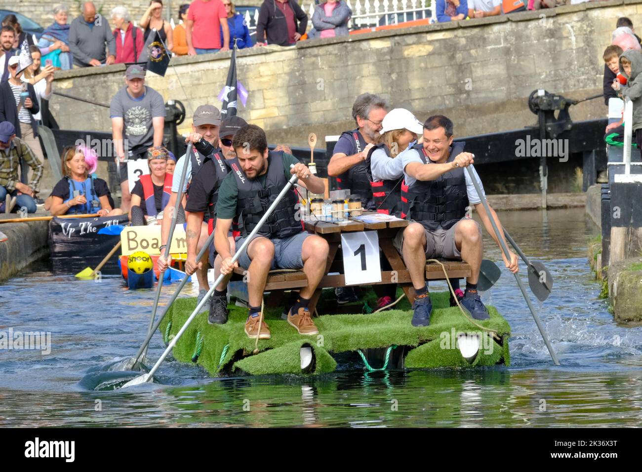 Cotswolds floßrennen -Fotos und -Bildmaterial in hoher Auflösung – Alamy