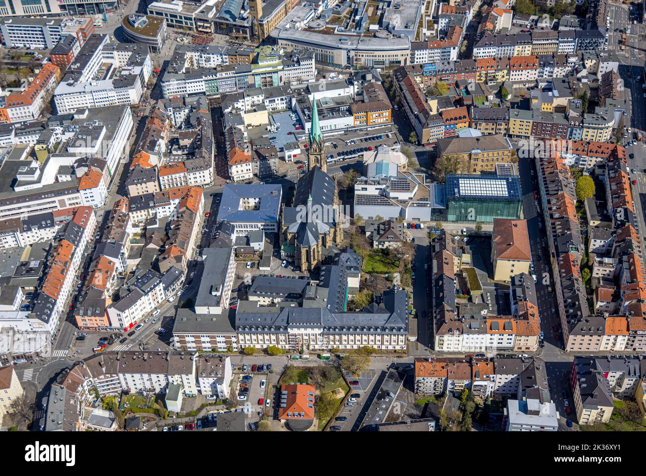 Luftaufnahme, Innenstadt mit katholischem Krankenhaus Hagen, Marienkirche, Osthaus-Museum, Mittelstadt, Hagen, Ruhrgebiet, Nordrhein-Westfalen, Germa Stockfoto