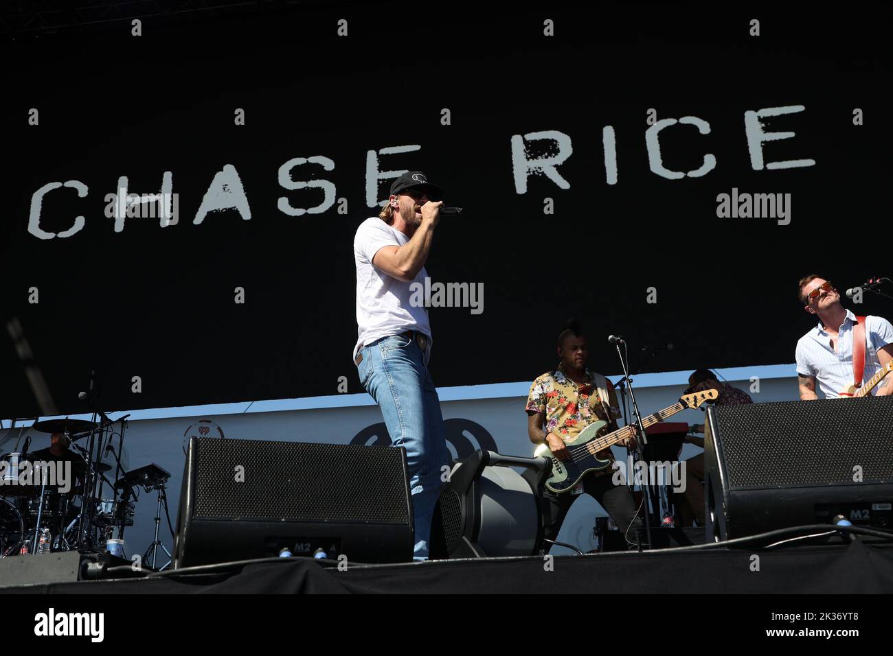 Las Vegas, Usa. 24. September 2022. Chase Rices tritt auf der Bühne während des iHeartRadio Music Festival Daytime Concerts um Area15 Uhr in Las Vegas, Nevada am Samstag, 24. September 2022 auf. Foto von James Atoa/UPI Credit: UPI/Alamy Live News Stockfoto
