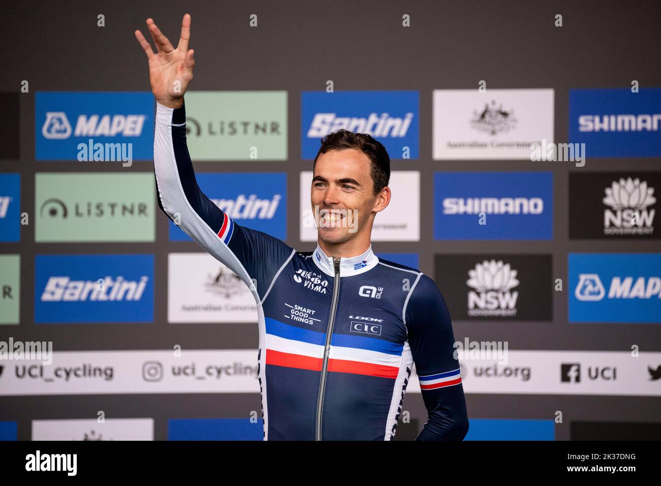 25.. September 2022; Wollongong, Illawarra, South Wales, Australien: UCI World Road Cycling Championships, Christophe Laporte aus Frankreich auf dem Podium nach dem zweiten Platz beim Elite Mens Road Race Stockfoto