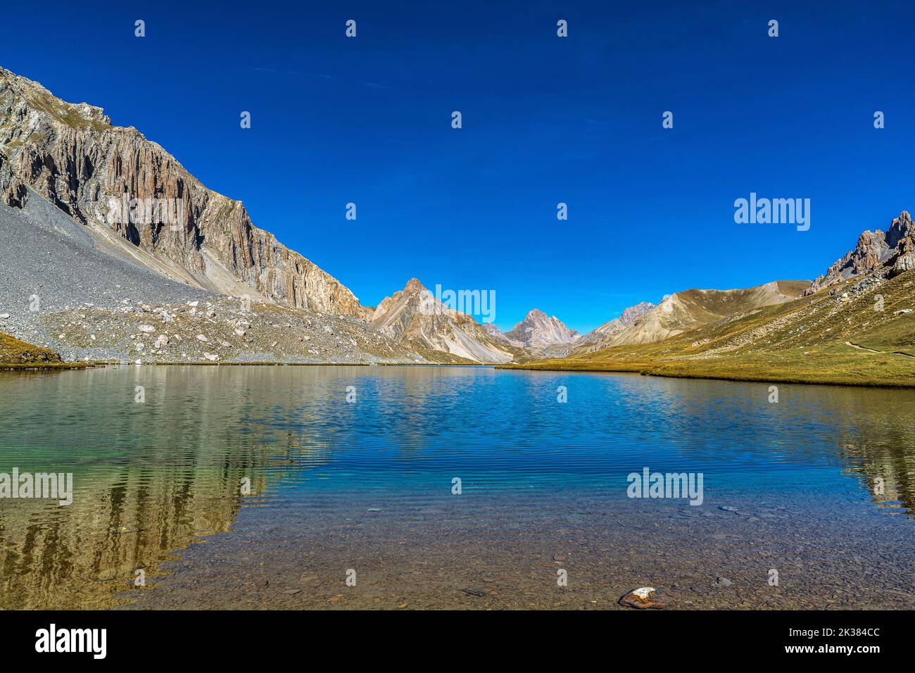 Oronaye-See und Roburent-See zwischen Italien und Frankreich, auf über 2500 Metern über dem Meeresspiegel zwischen dem Stura-Tal und dem Ubaye-Tal Stockfoto