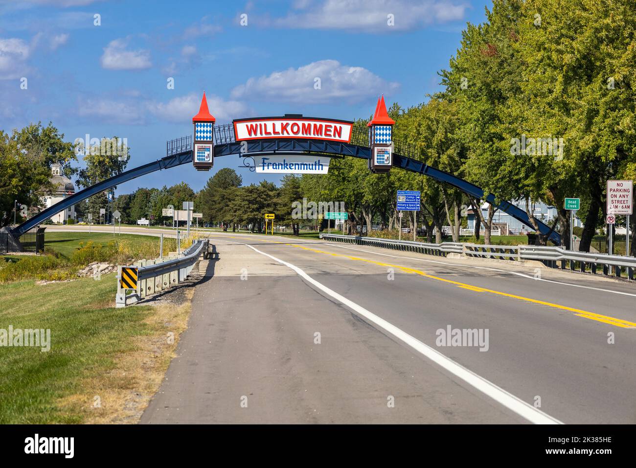 Das Frankenmuth Welcome Sign Michigan USA über die Main Road in die Stadt Stockfoto
