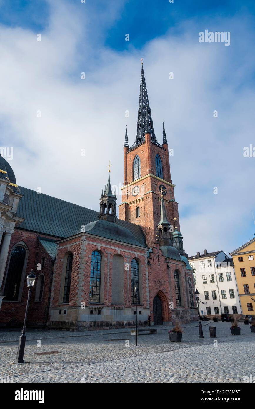 Blick auf die Riddarholmskyrkan-Kirche in Stockholm ein altes religiöses Gebäude im Stadtzentrum Stockfoto