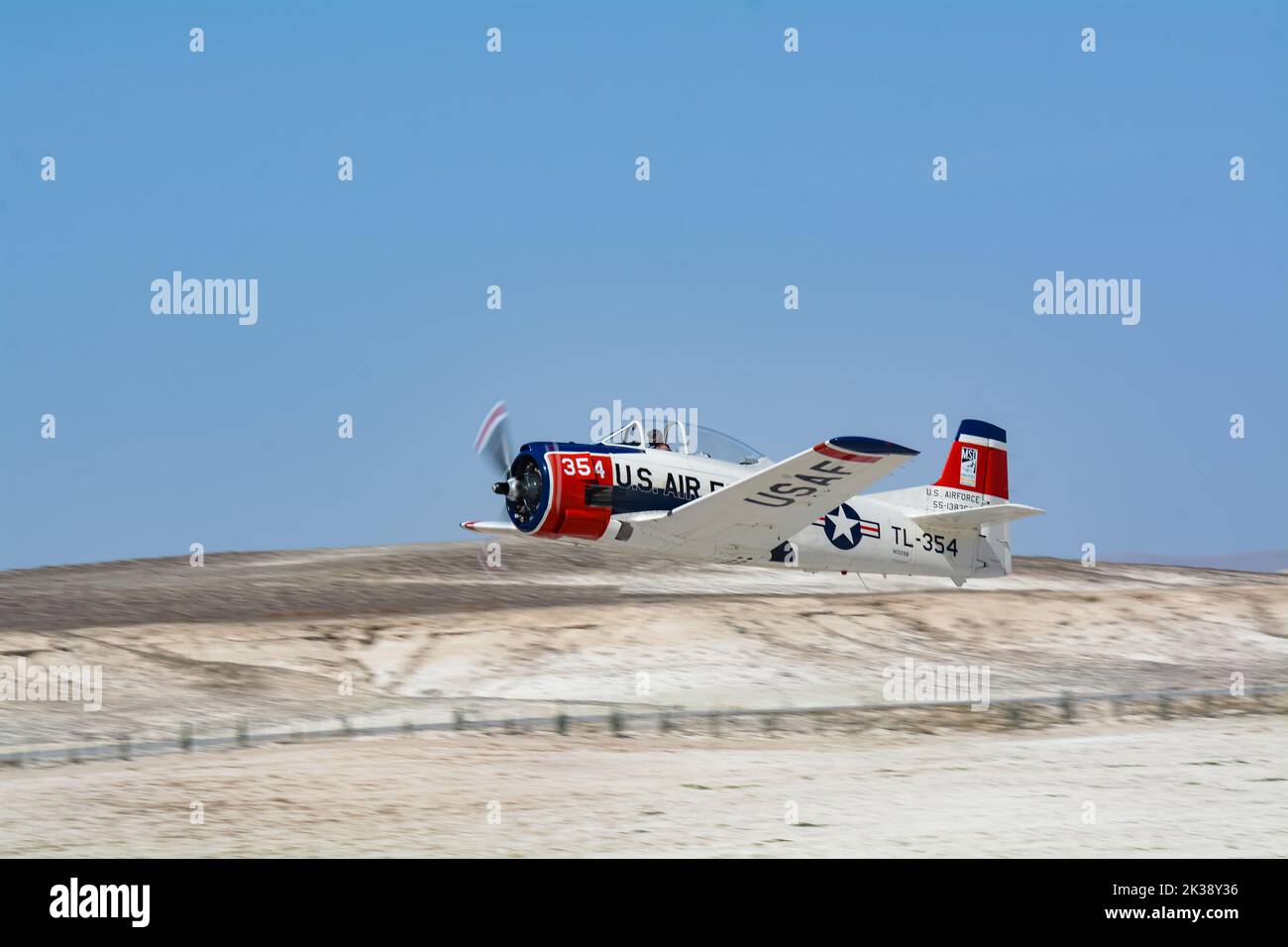 Nordamerikanischer T-28 B Trojan SHG AIRSHOW 2022 Sivrihisar, Eskisehir Turkiye Stockfoto