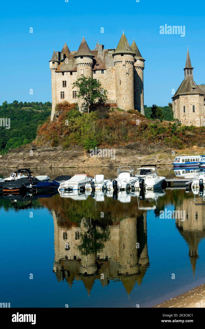 Lanobre. Das Chateau de Val aus dem 13.. Jahrhundert ist Eigentum der Stadt Bort les Orgues.Cantal. Auvergne Rone Alpes. Frankreich Stockfoto
