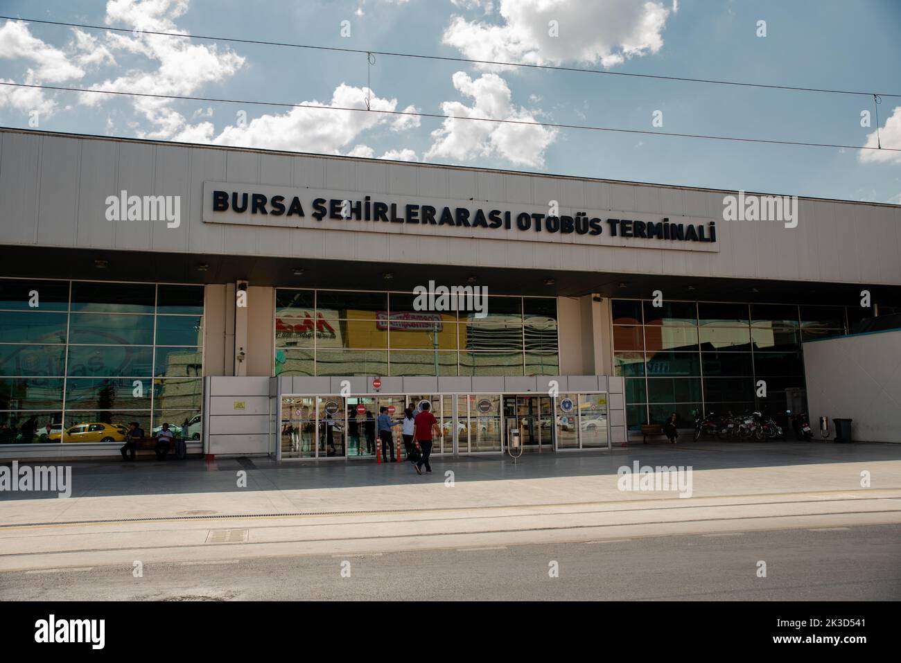 Bursa, Türkei September 17 2022: Intercity-Busbahnhof Bursa, einer der wichtigsten Verkehrspunkte Stockfoto