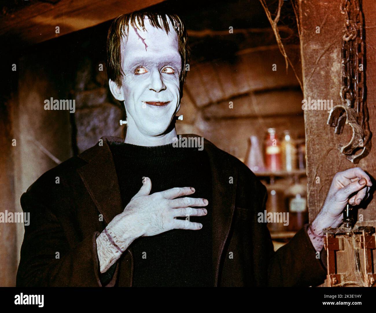 Fred Gwynne, „The Munsters“ um 1964 CBS. (THA Aktenzeichen # 34408-077THA) Stockfoto