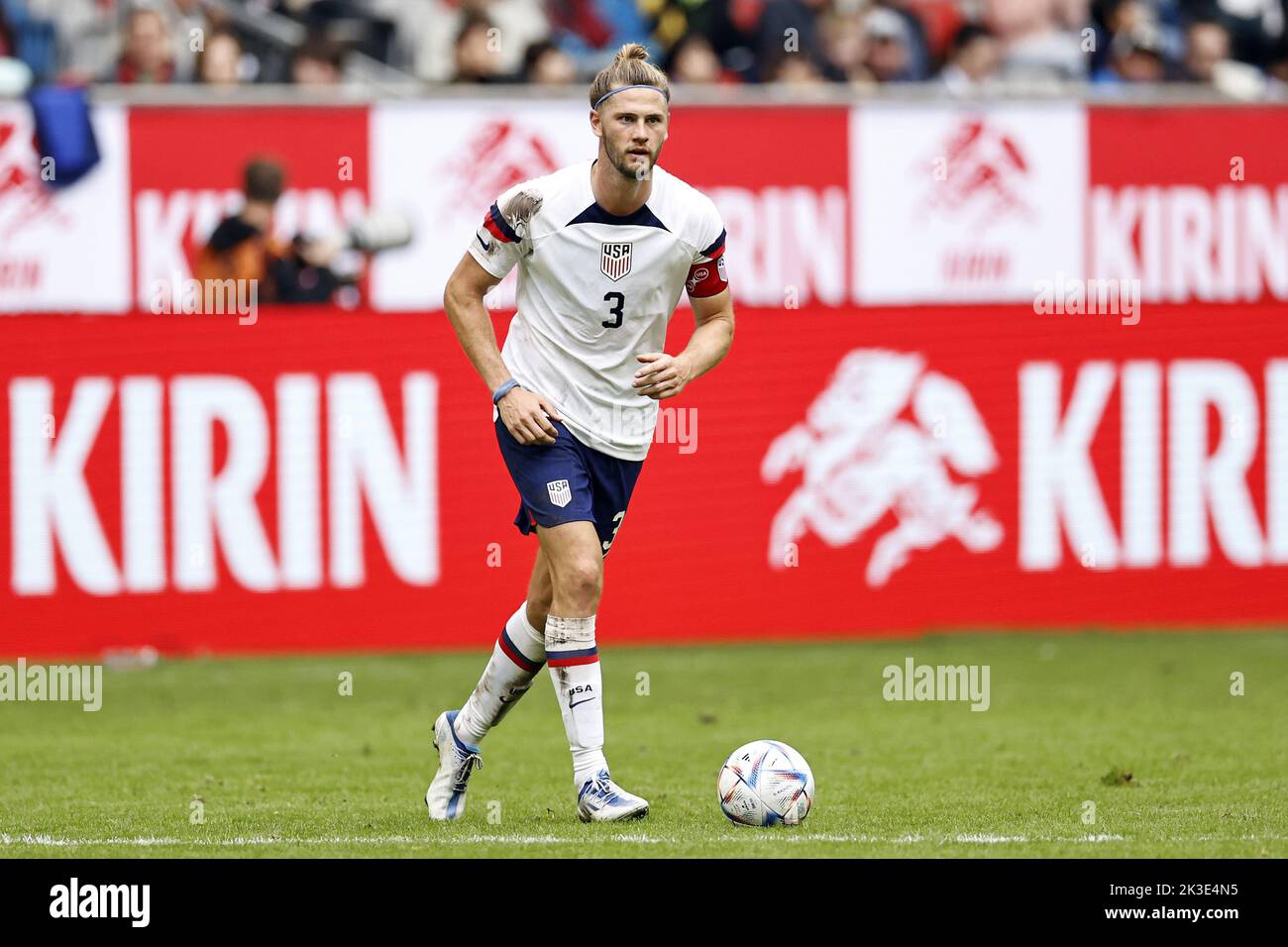 DÜSSELDORF - Walker Zimmerman von der US-Herren-Nationalmannschaft während des Japan-United States International Friendly Match in der Düsseldorfer Arena am 23. September 2022 in Düsseldorf, Deutschland. ANP | Dutch Höhe | Maurice van Steen Stockfoto