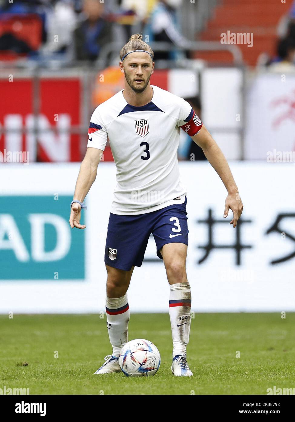 DÜSSELDORF - Walker Zimmerman von der US-Herren-Nationalmannschaft während des Japan-United States International Friendly Match in der Düsseldorfer Arena am 23. September 2022 in Düsseldorf, Deutschland. ANP | Dutch Höhe | Maurice van Steen Stockfoto