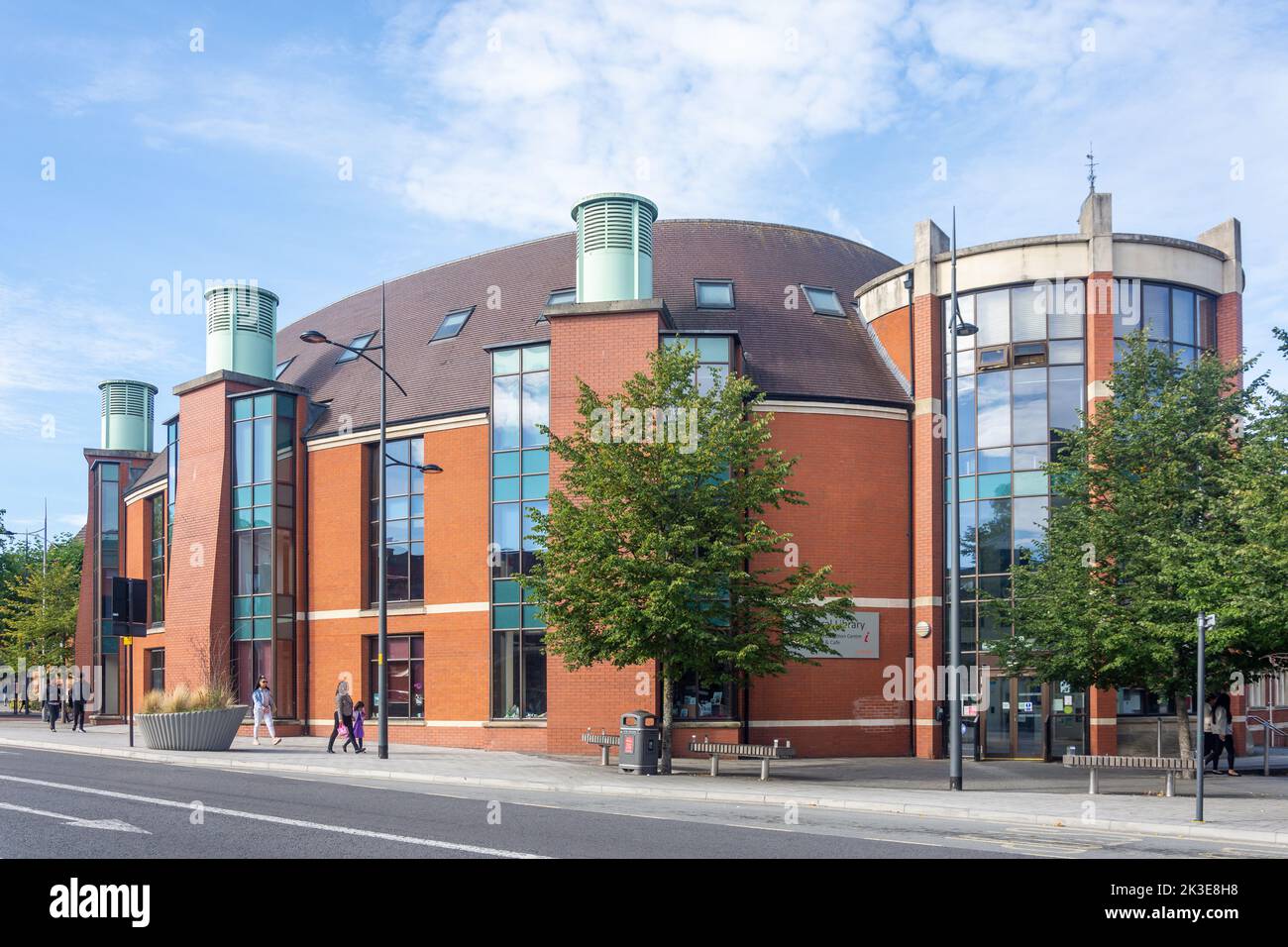 Central Library Swindon, Regent Circus, Swindon, Wiltshire, England, Vereinigtes Königreich Stockfoto