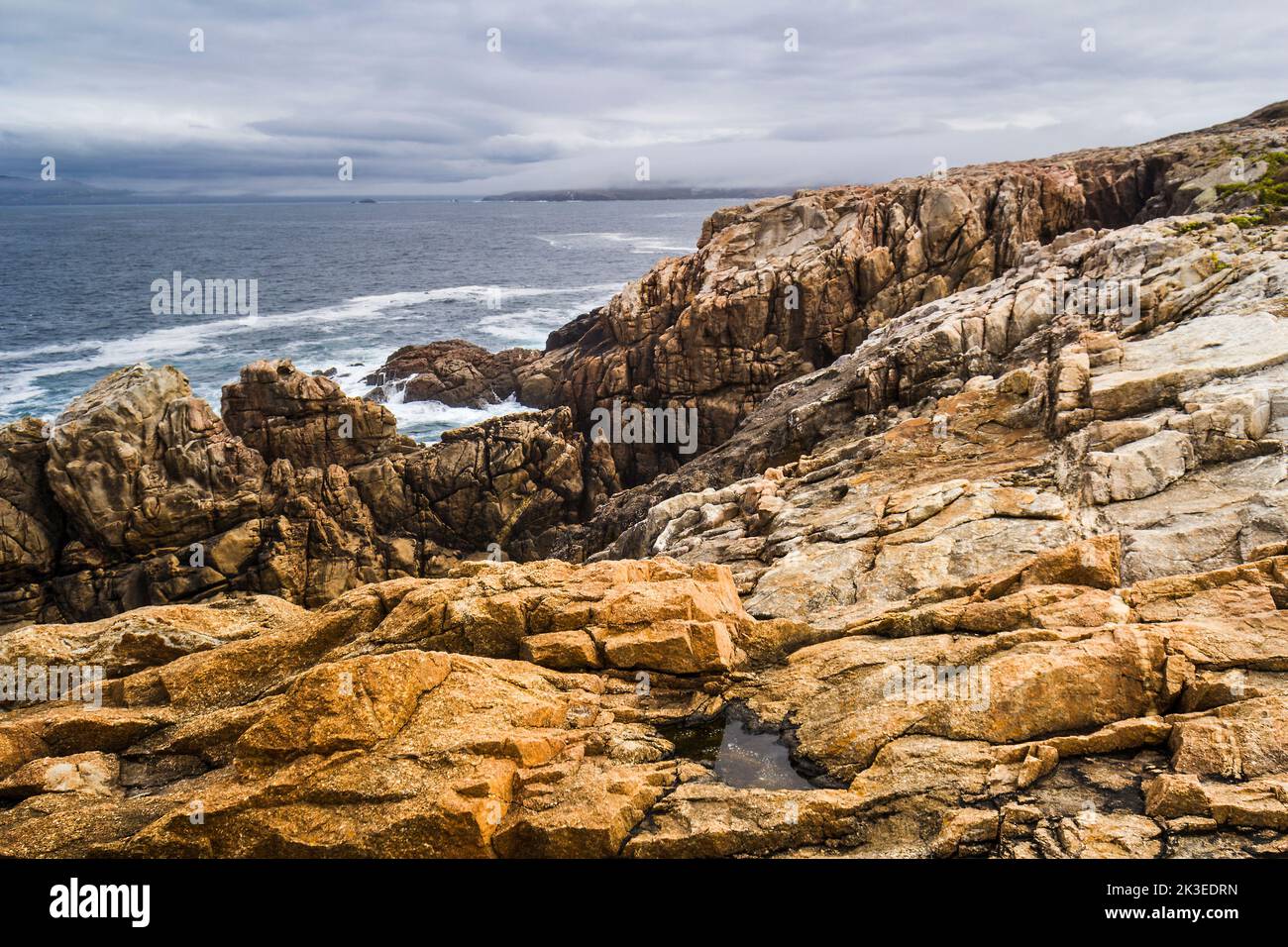 Punta Herminia zerklüftete Küste, A Coruña, Galizien, Spanien Stockfoto