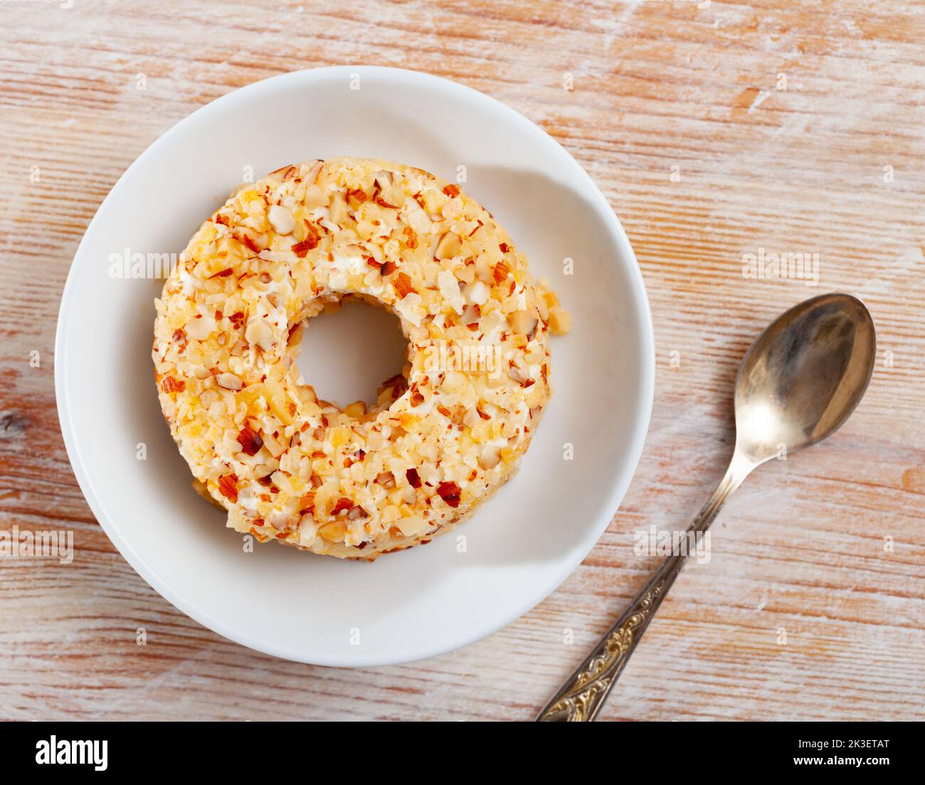 Nusskuchen mit ananas -Fotos und -Bildmaterial in hoher Auflösung – Alamy