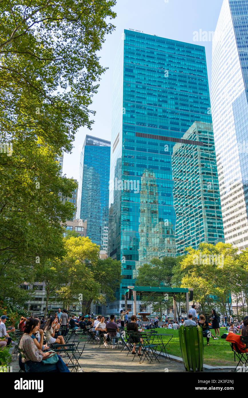19.09.2022 1095 6. Ave, New York, NY 10036, USA Standard Chartered Stockfoto