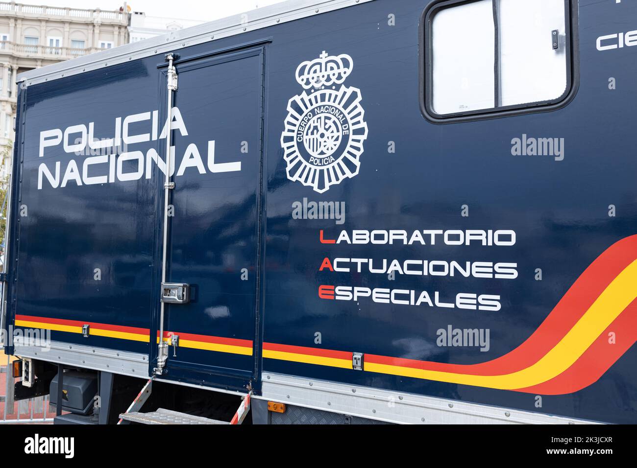 La Coruna, Spanien; 23. september 2022: La Coruna, Spanien; 23. september 2022: Policia Nacional Labotatorio Actuaciones Especiales LKW der spanischen Natio Stockfoto