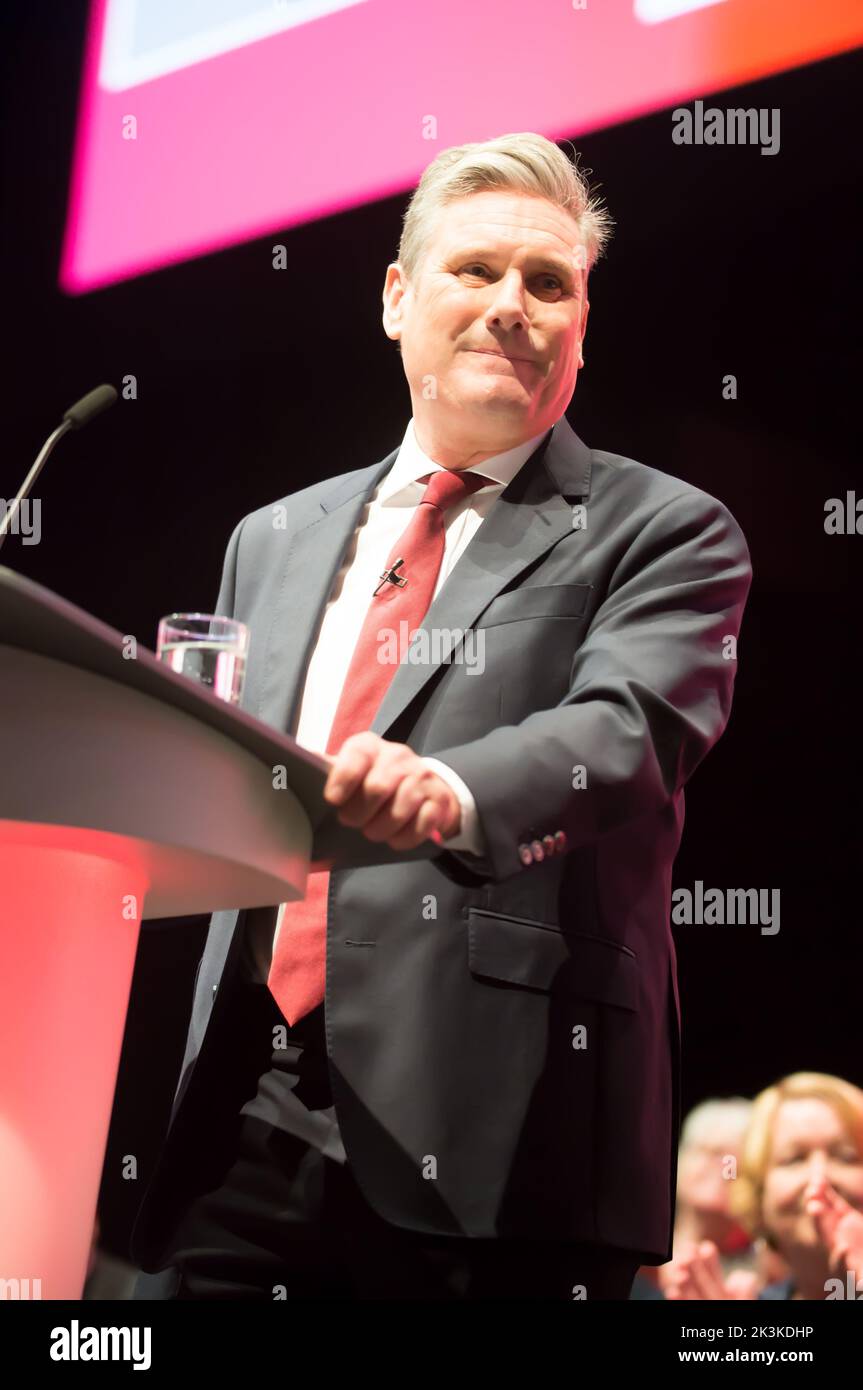 27. September 2022: Keir Starmer hält die Rede der Staats- und Regierungschefs auf der Parteikonferenz der Labour Party am dritten Tag der MS Bank Arena Liverpool. (Bild: © Terry Scott/Sport Press Foto via ZUMA Press) Stockfoto