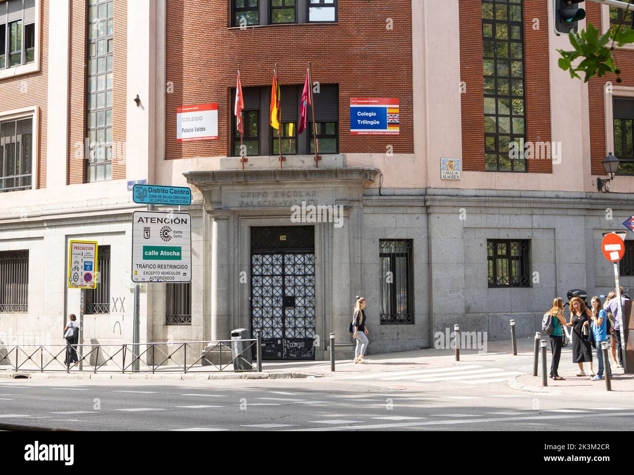 Madrid, Spanien, September 2022. Blick auf das Palacio Valdes College im Stadtzentrum Stockfoto
