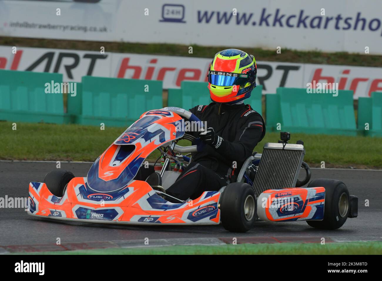 Oscar Piastri ist ein australischer Rennfahrer, der seinen Landsmann Daniel Ricciardo für die
