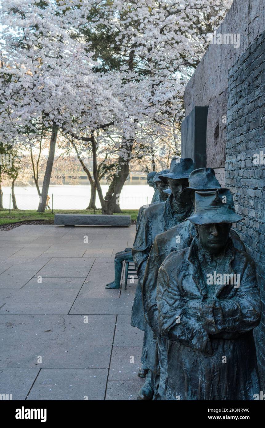 Das FDR-Denkmal in Washington DC während des Cherry Blossom Festivals Stockfoto