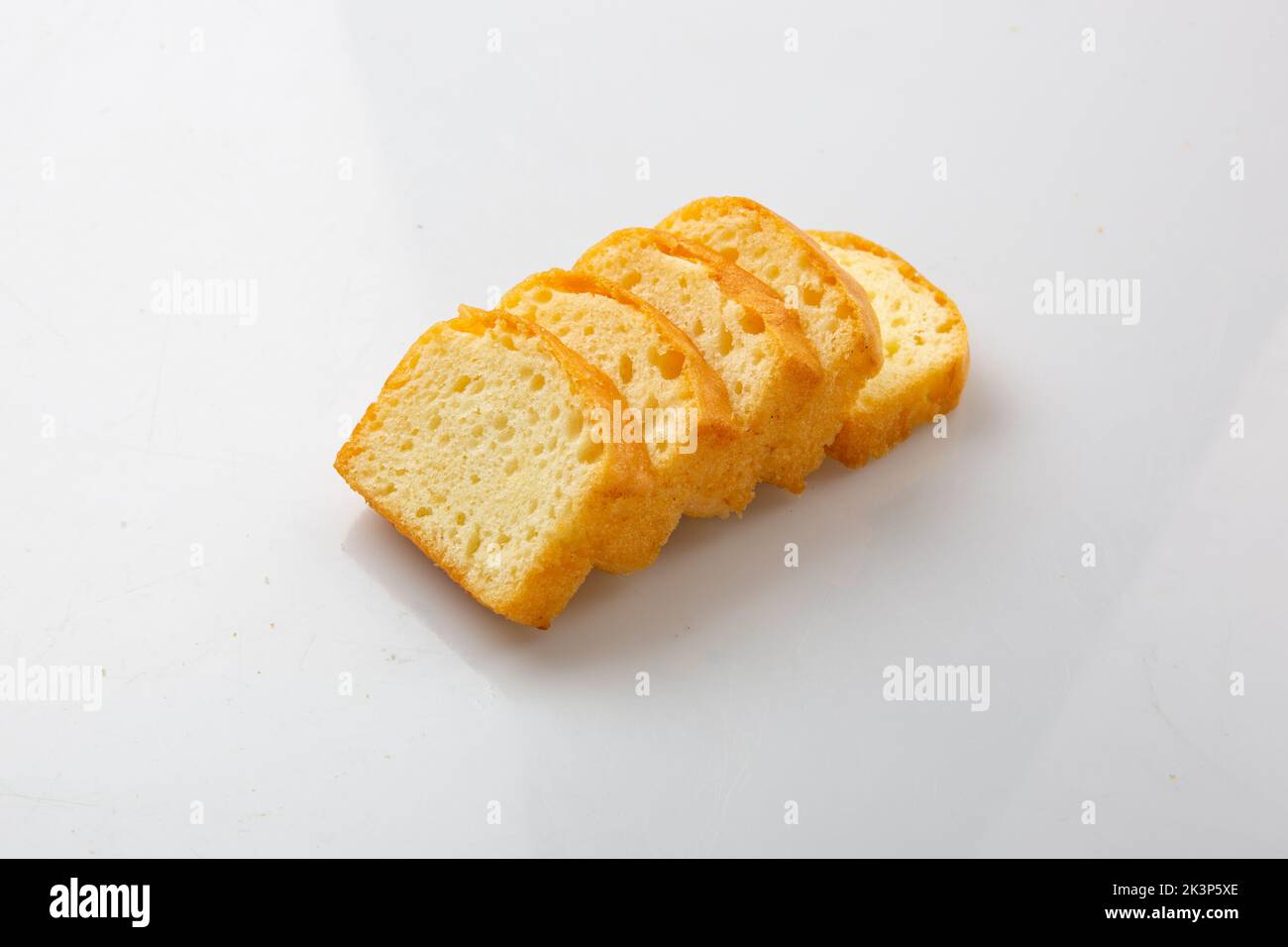 Getrockneter Obstkuchen, in Scheiben geschnittener Kuchen, geschnittener Kuchen, Barkuchen. Stockfoto