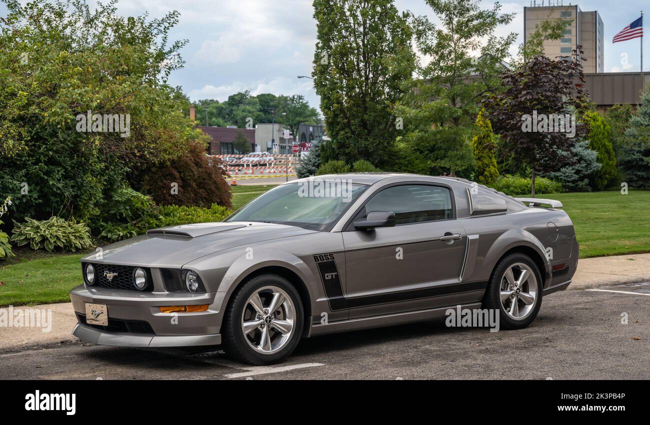 BIRMINGHAM, MI/USA - 13. AUGUST 2020: Ein Ford Mustang Boss GT Auto auf der Woodward Dream Cruise Route. Stockfoto